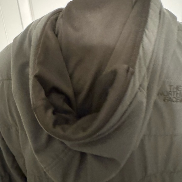 The North Face Black Quilted Jacket - Picture 10 of 13